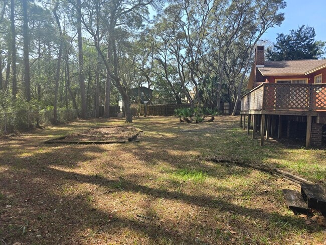 Building Photo - 309 Somerset Dr