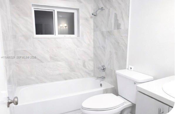 Building Photo - 1330 NW 7th Pl