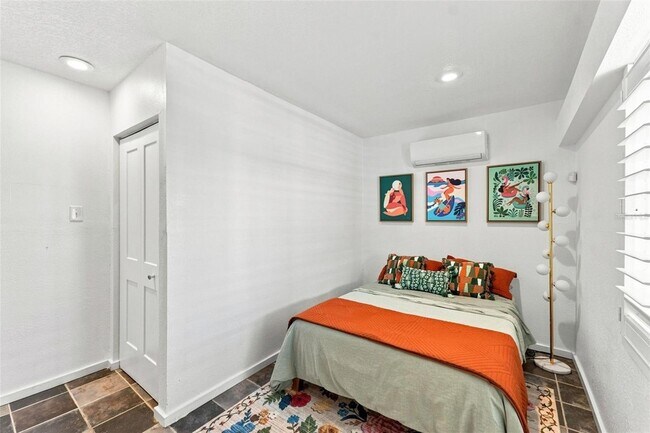 Building Photo - 4017 Triggerfish Dr