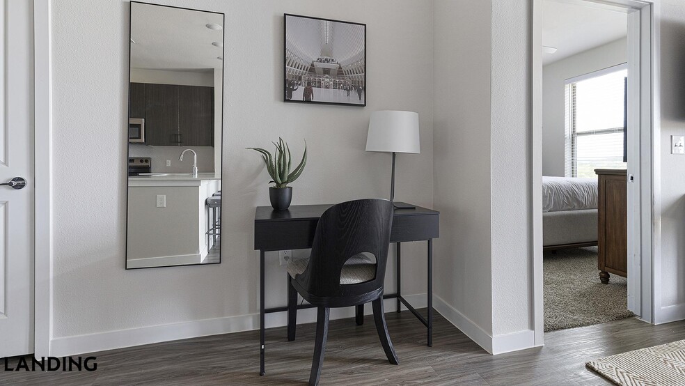 Building Photo - 14015 Univ Pass