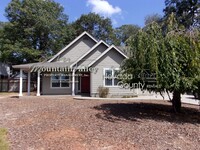 Building Photo - Nevada City- Eden Ranch 3 Bdrm House