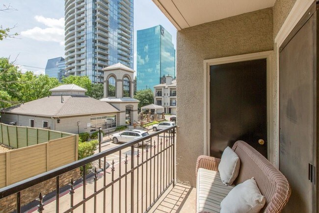 Uptown location - 2201 Wolf St