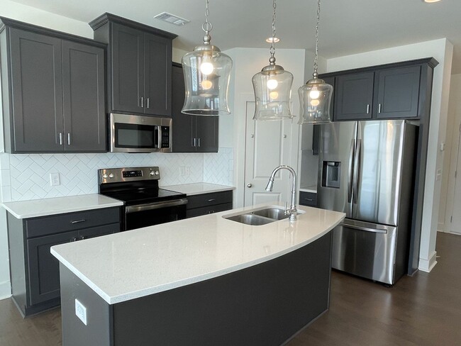 Building Photo - New Construction Townhouse in Townes of Auburn Subdivision