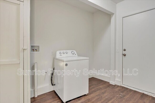 Building Photo - 1201 Mcdonald Dr