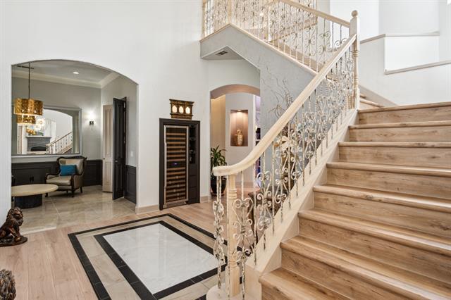 Building Photo - 3700 Watercrest Dr