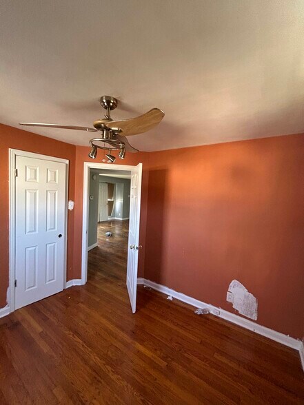 Building Photo - 1801 Engelholm Ave