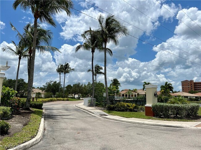 Building Photo - 3181 Matecumbe Key Rd