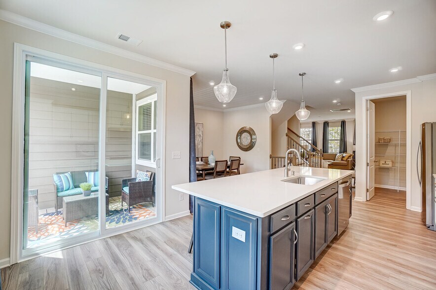 Kitchen/balcony - 16728 Summers Walk Blvd
