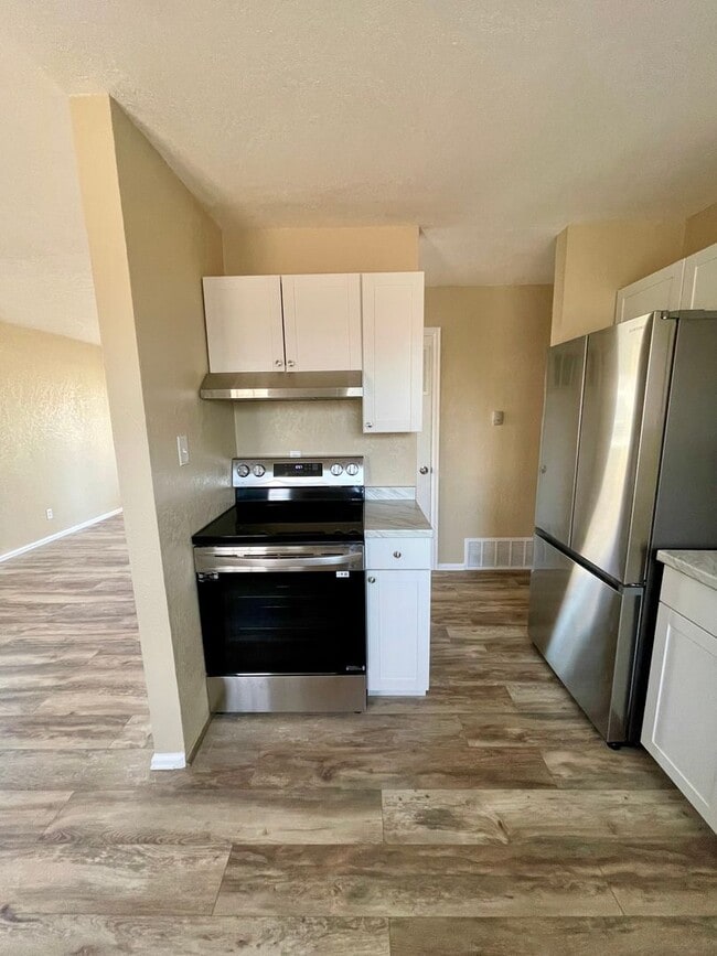 Building Photo - Newly renovated home in Widefield