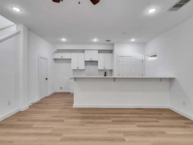 Building Photo - 8411 Mahalia Dr