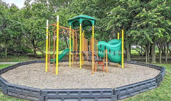 Building Photo - Comfort, Style, and Community Living in Timber Trails!