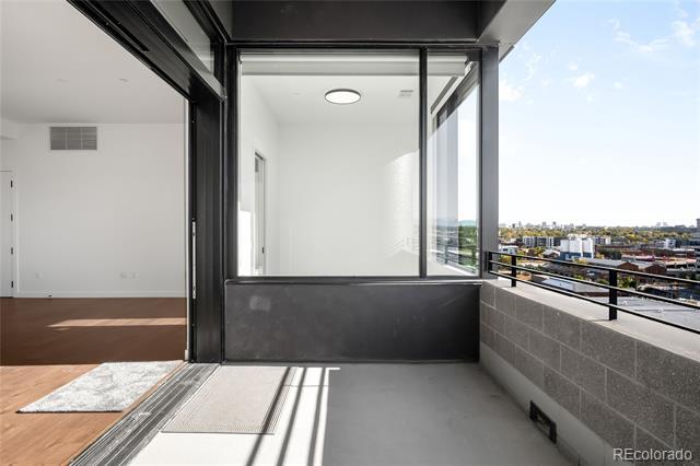 Building Photo - 3520 Chestnut Pl