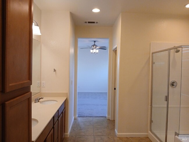 Building Photo - 2022 Verbena Dr