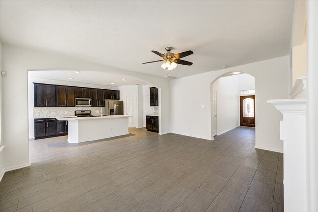 Building Photo - 82 W Twinvale Loop