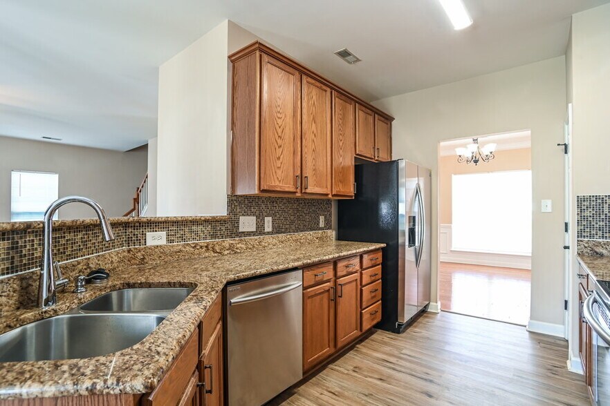 Building Photo - 7411 Stillbrook Bend Ct