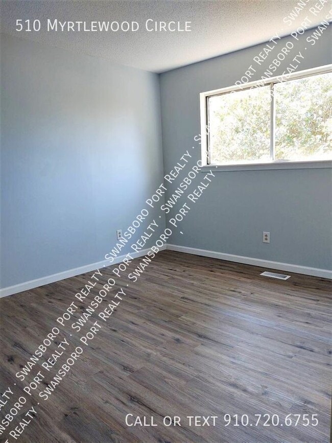 Building Photo - 510 Myrtlewood Cir