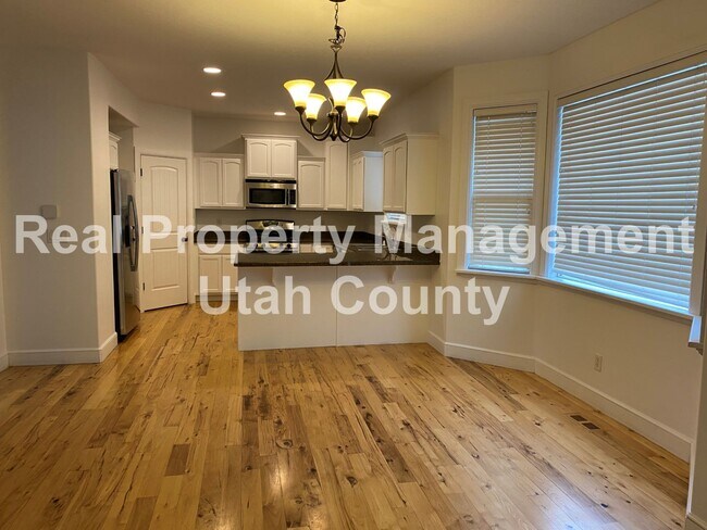 Building Photo - Beautiful 4 Bedroom home in Lehi