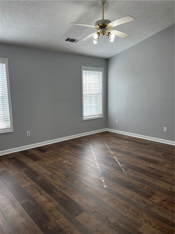 Building Photo - 2140 Racquet Club Cir NW