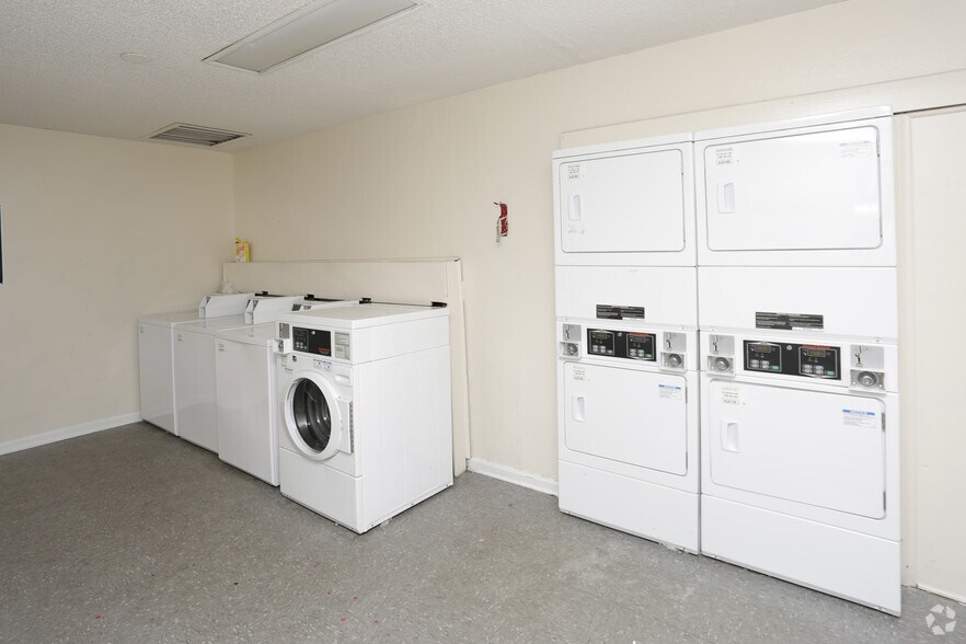 Building Photo - Acasa Rivercrest