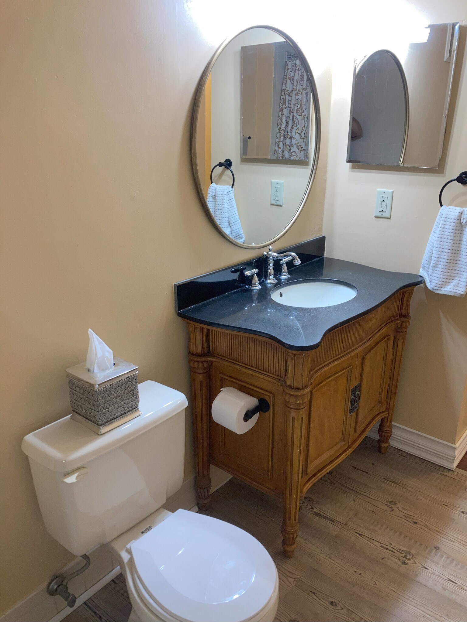 Upstairs Bathroom - 2033 Oak Meadow Cir