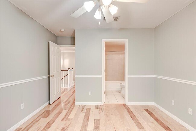 Building Photo - 4501 Whispering Valley Dr