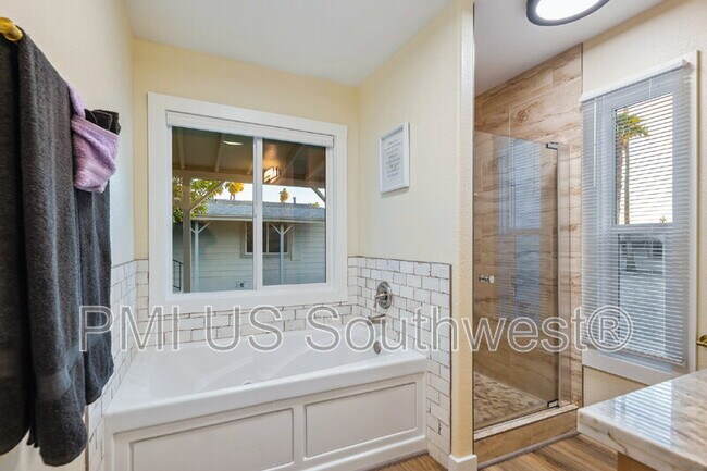 Building Photo - 437 Riverfront Dr