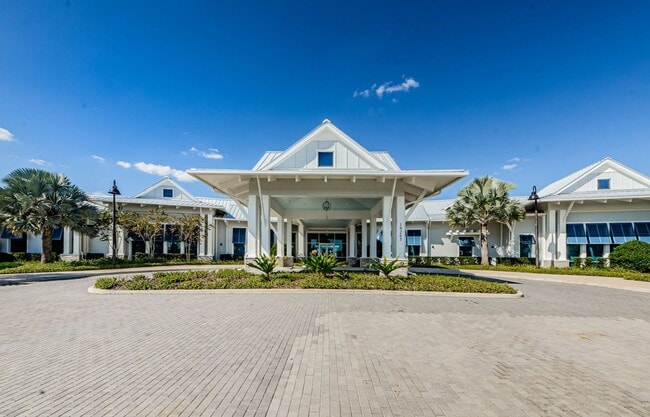 Building Photo - Large Spacious 2 bedroom 2 bath in Del Web