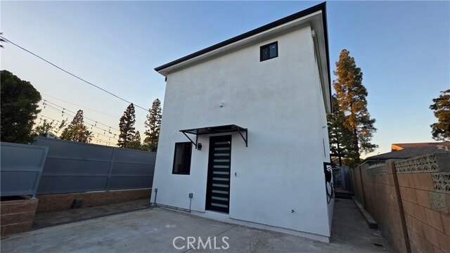 Building Photo - 18222 Chatsworth St