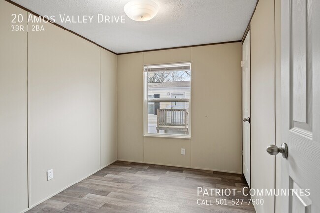 Building Photo - 20 Amos Valley Dr