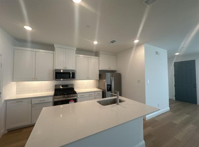Building Photo - 8980 Samara St