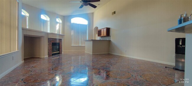 Building Photo - 3302 E Cedar Hollow Dr
