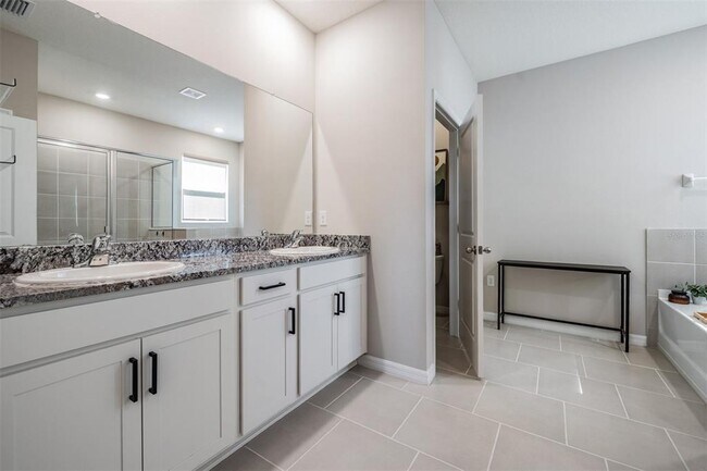 Building Photo - 9817 Rowing Dl Bnd