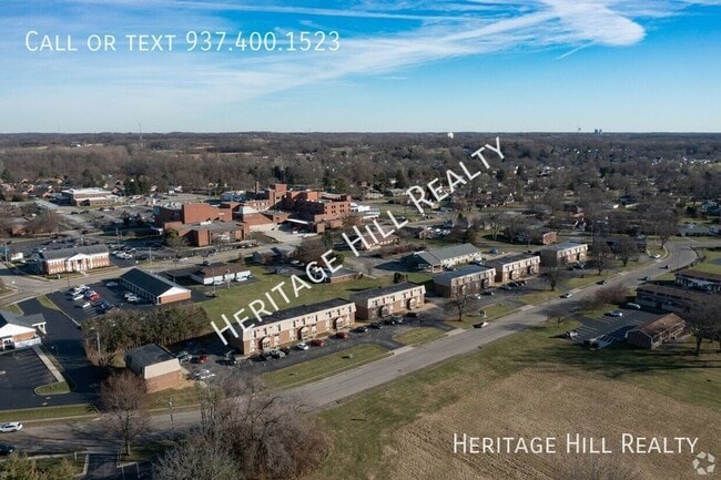 Building Photo - Updated 2 Bedroom, 1 Bath Unit in Xenia