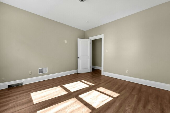 Building Photo - 345 Chittenden Ave