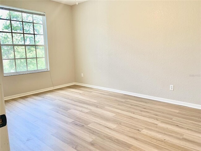 Building Photo - 1212 S Hiawassee Rd