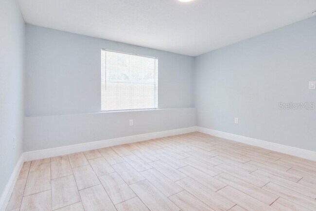 Building Photo - 9215 Starkey Rd