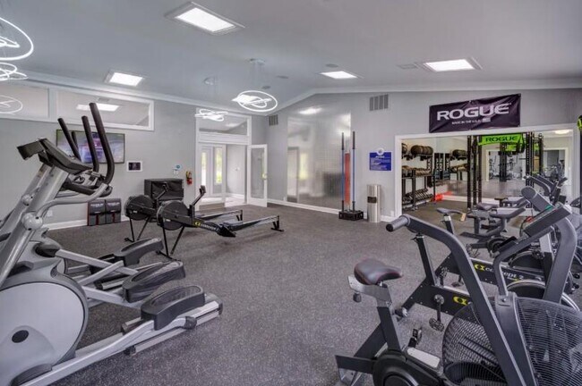 Building Photo - 3655 Westchase Village Ln