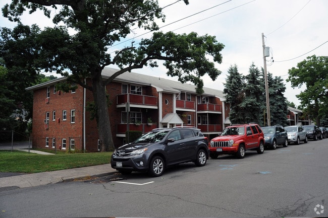 Primary Photo - Rose Garden Apartments