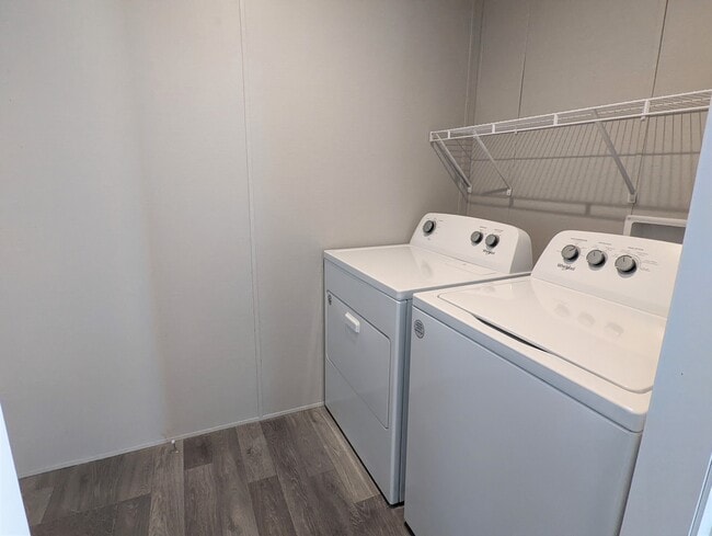 Building Photo - 719 Virginia