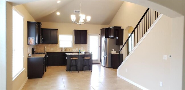 Building Photo - 16405 Pienza Dr