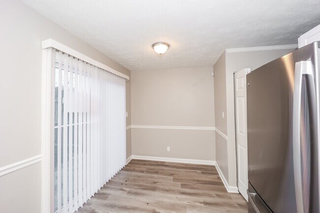 Building Photo - 8272 Canyon Forge Dr