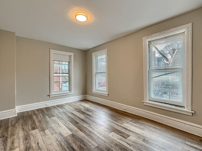 Building Photo - 1528 Green St