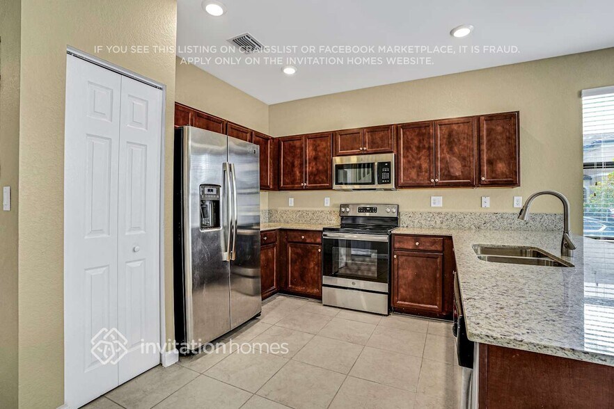 Building Photo - 10466 W 33rd Way