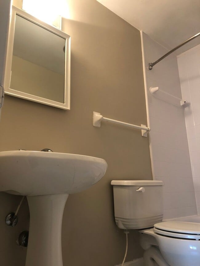 Building Photo - Walk to Vandy and Hillsboro Village, 1 Bed...