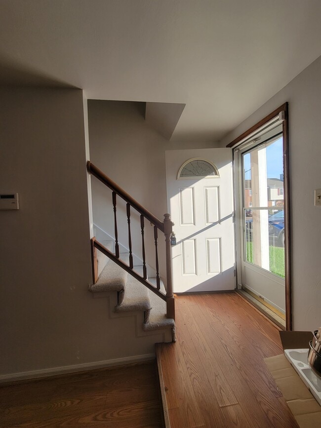 Building Photo - 1303 Snowflake Cir