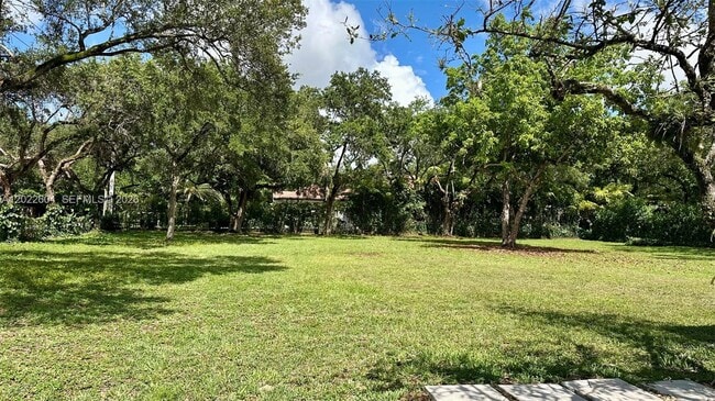 Building Photo - 6801 SW 102nd Ave
