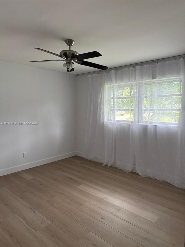 Building Photo - 13451 SW 74th Ave