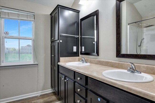 Building Photo - 4128 Pullman Cir