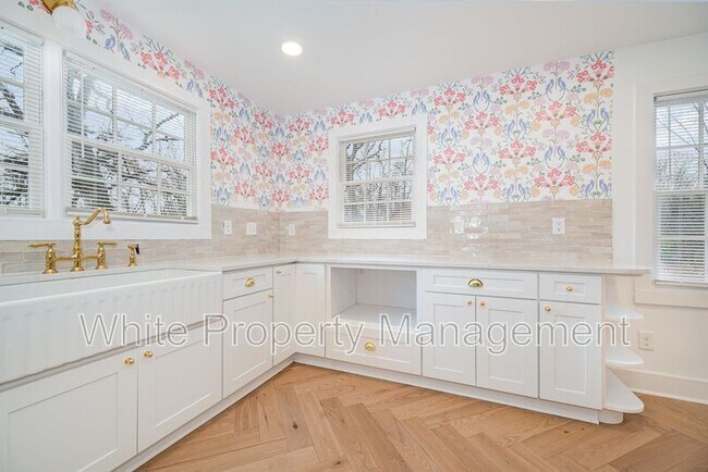 Building Photo - 3612 E Brief Rd