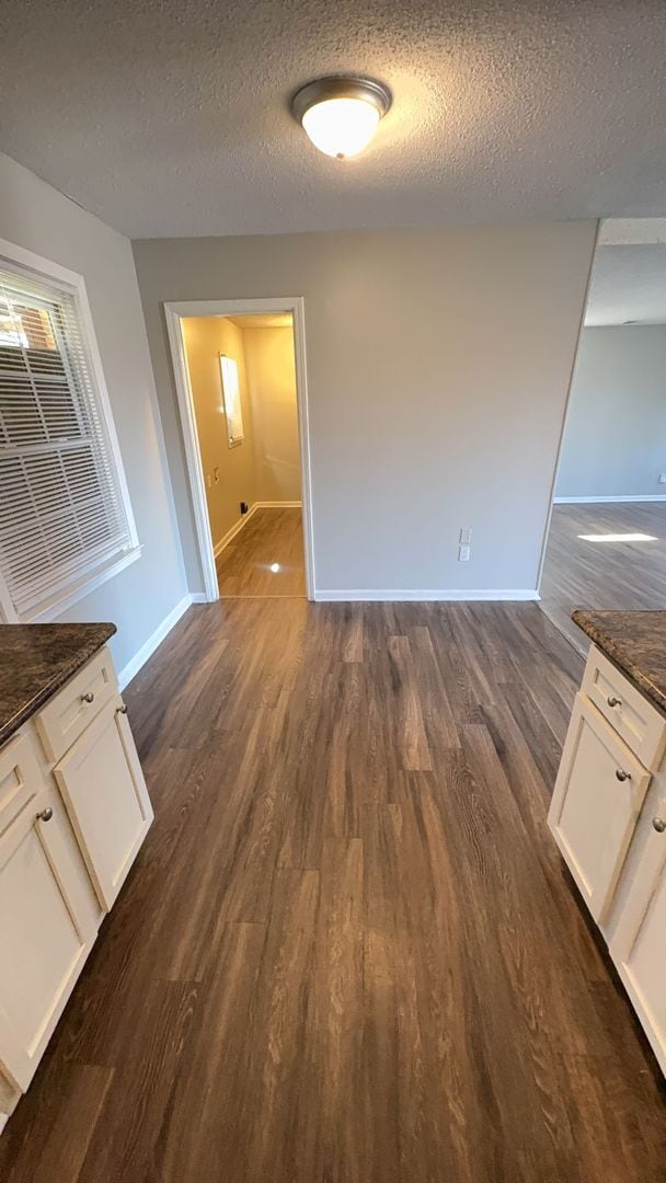 Building Photo - Well Maintained 3 bedroom 1 bath Home - Open To Section 8